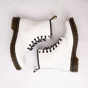 NEW Dr. Martens  Zavala Combat Boots